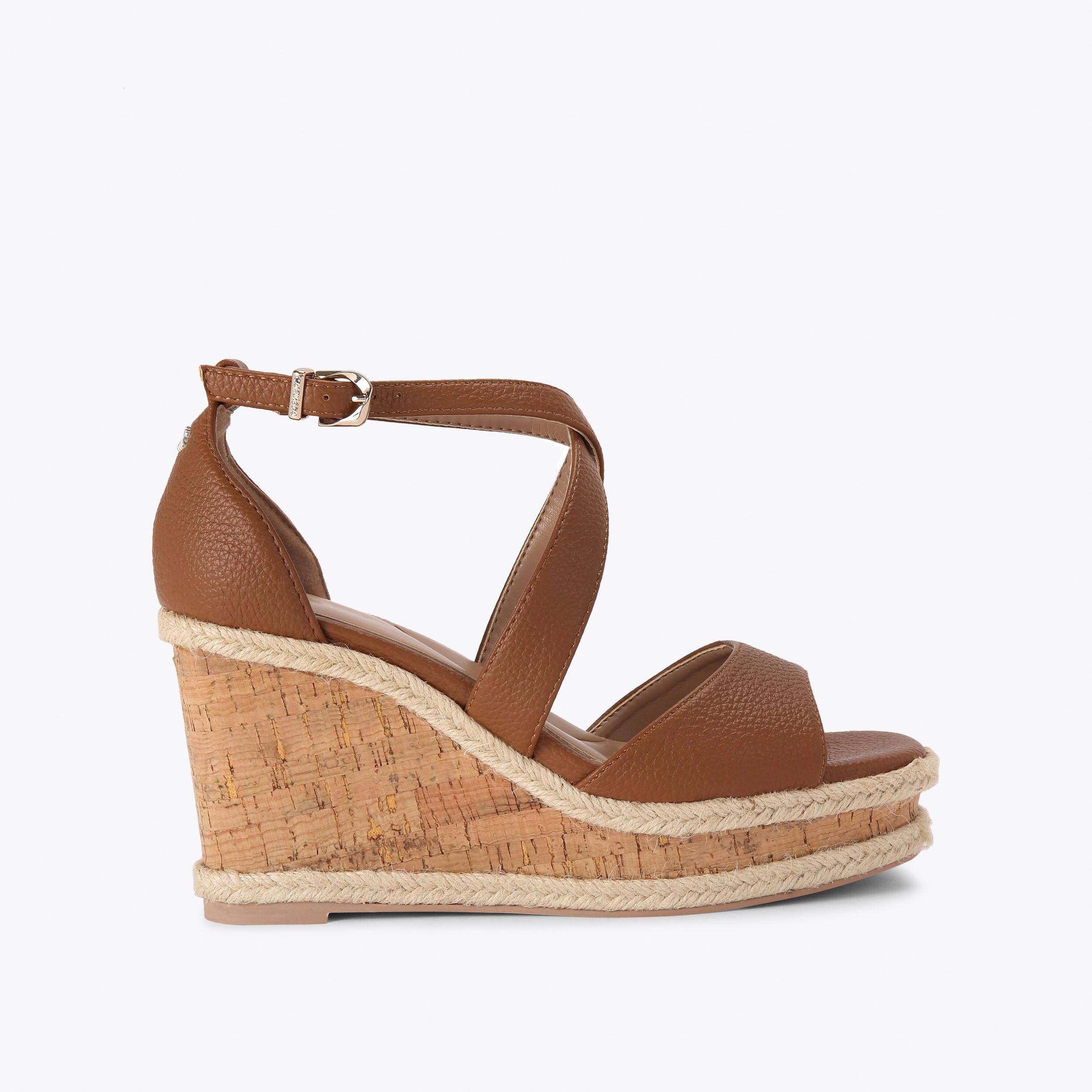 Carvela store tan wedges