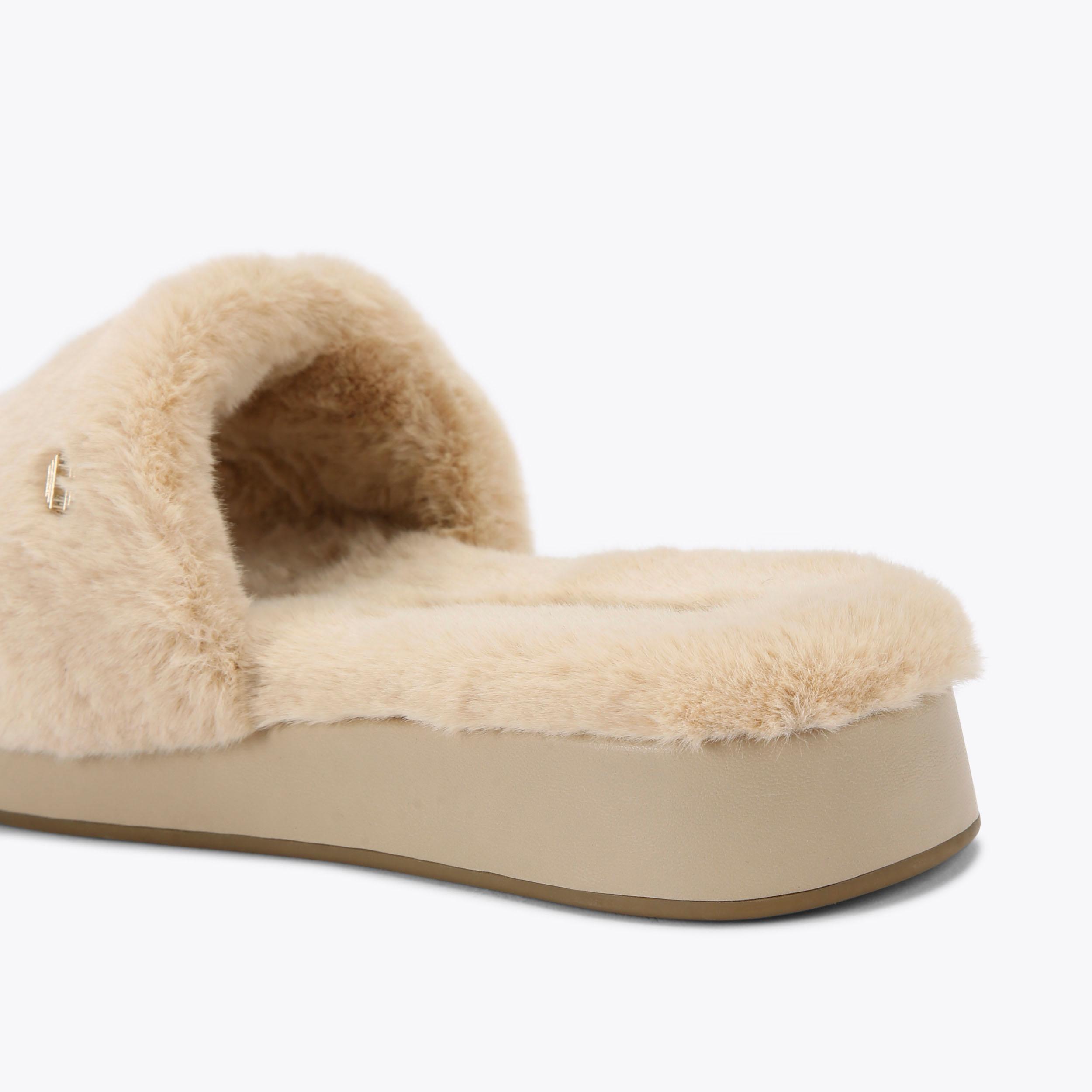 [COSYHARU公式] Padded Fur Slippers 関税・送料込み CLOUD COSY Beige Faux Fur Slippers by CARVELA