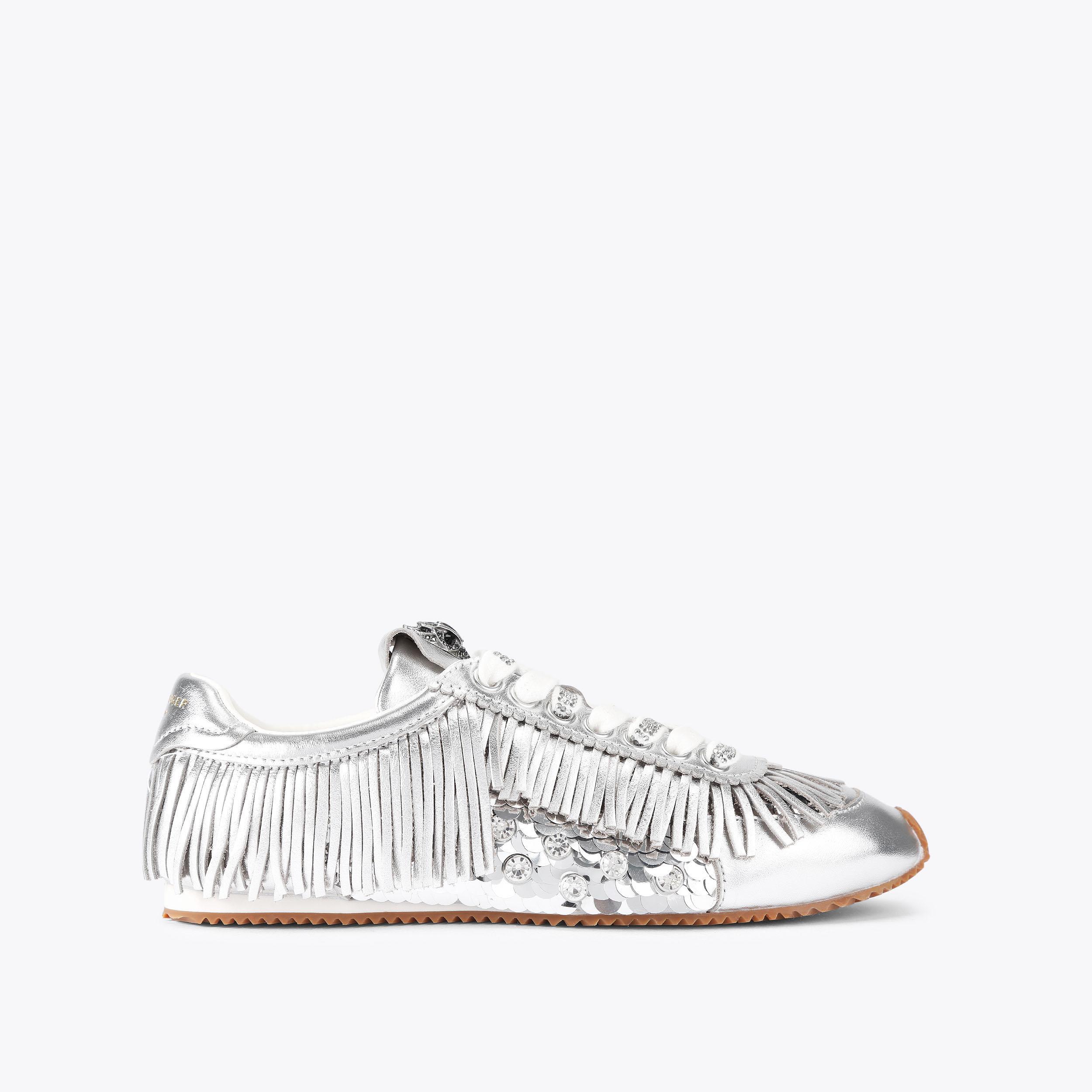 Islington Fringe Sneaker alternative 1