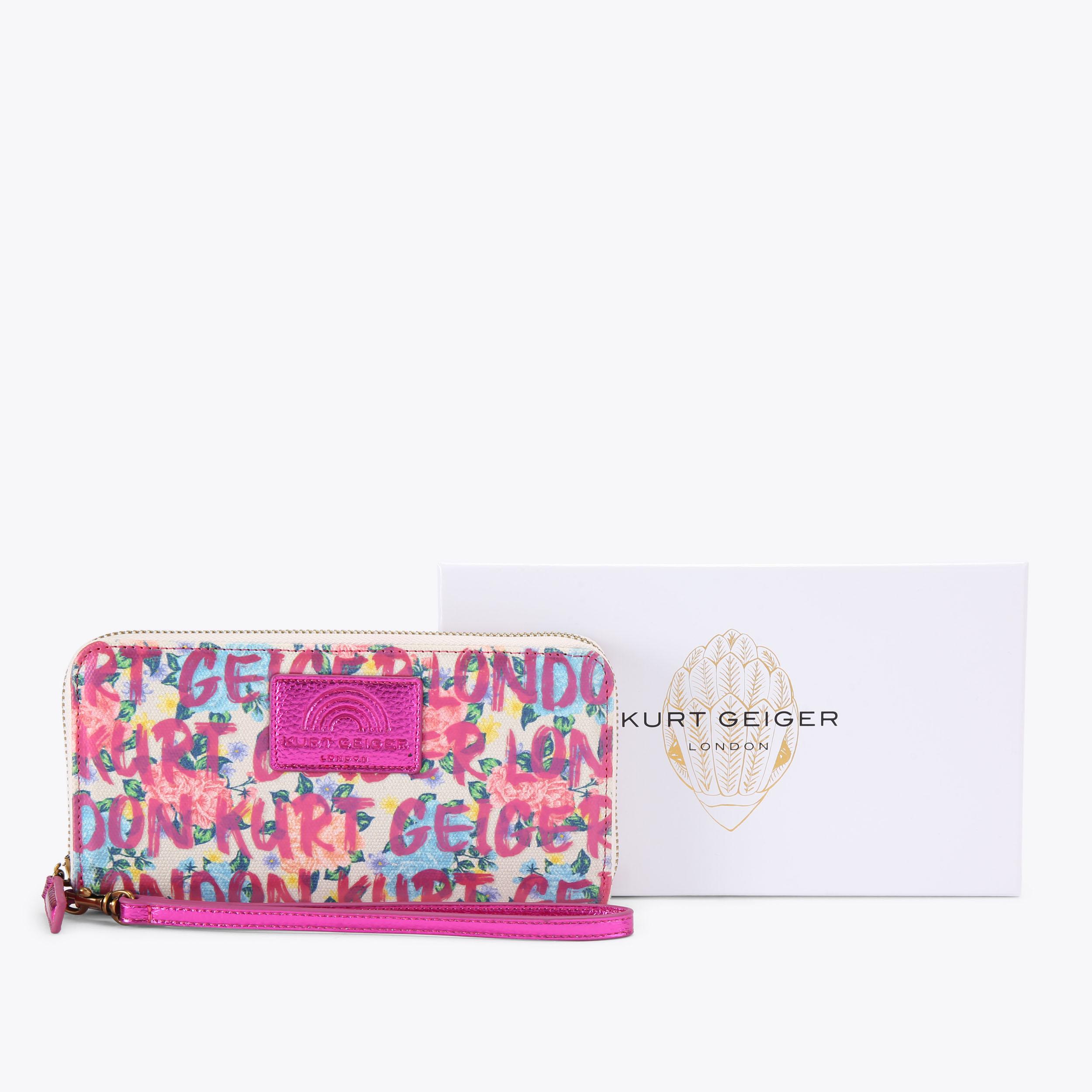 WALLET bag＋POCKET shoulder／グレー×ネオンピンク LIMEHOUSE ZIP AROUND WR Pink Canvas Zip Around Wallet by Kurt